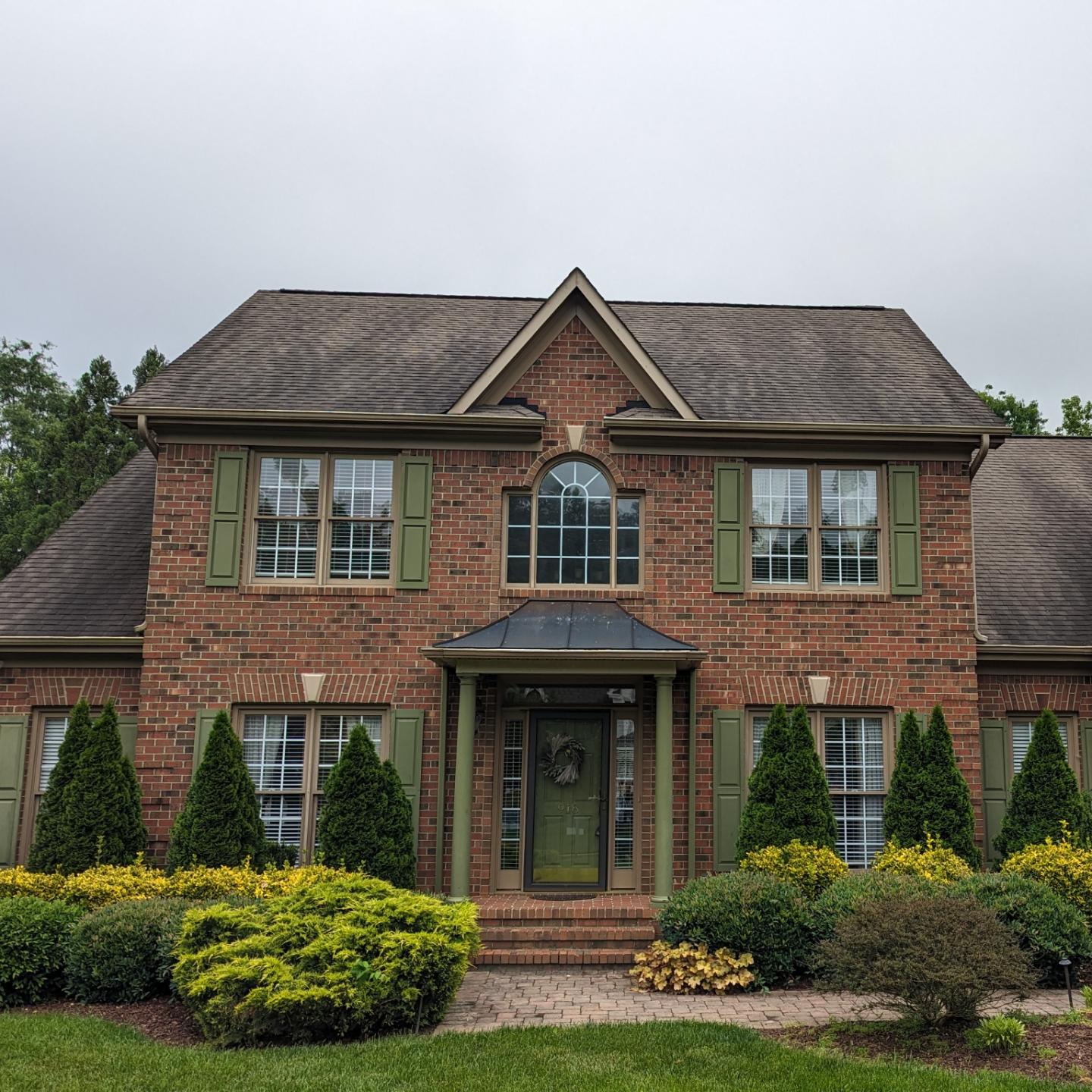 Professional Roof Cleaning in Whitsett, NC